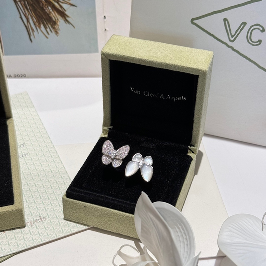 Butterfly Pavé & Pearl Ring