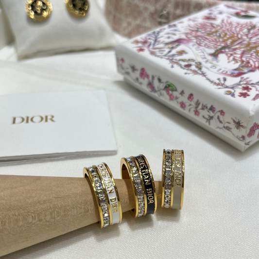 CD Night Code Single Crystal Row Ring